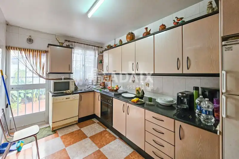 Cuina de Casa o xalet en venda en Úbeda amb Terrassa, Traster i Balcó