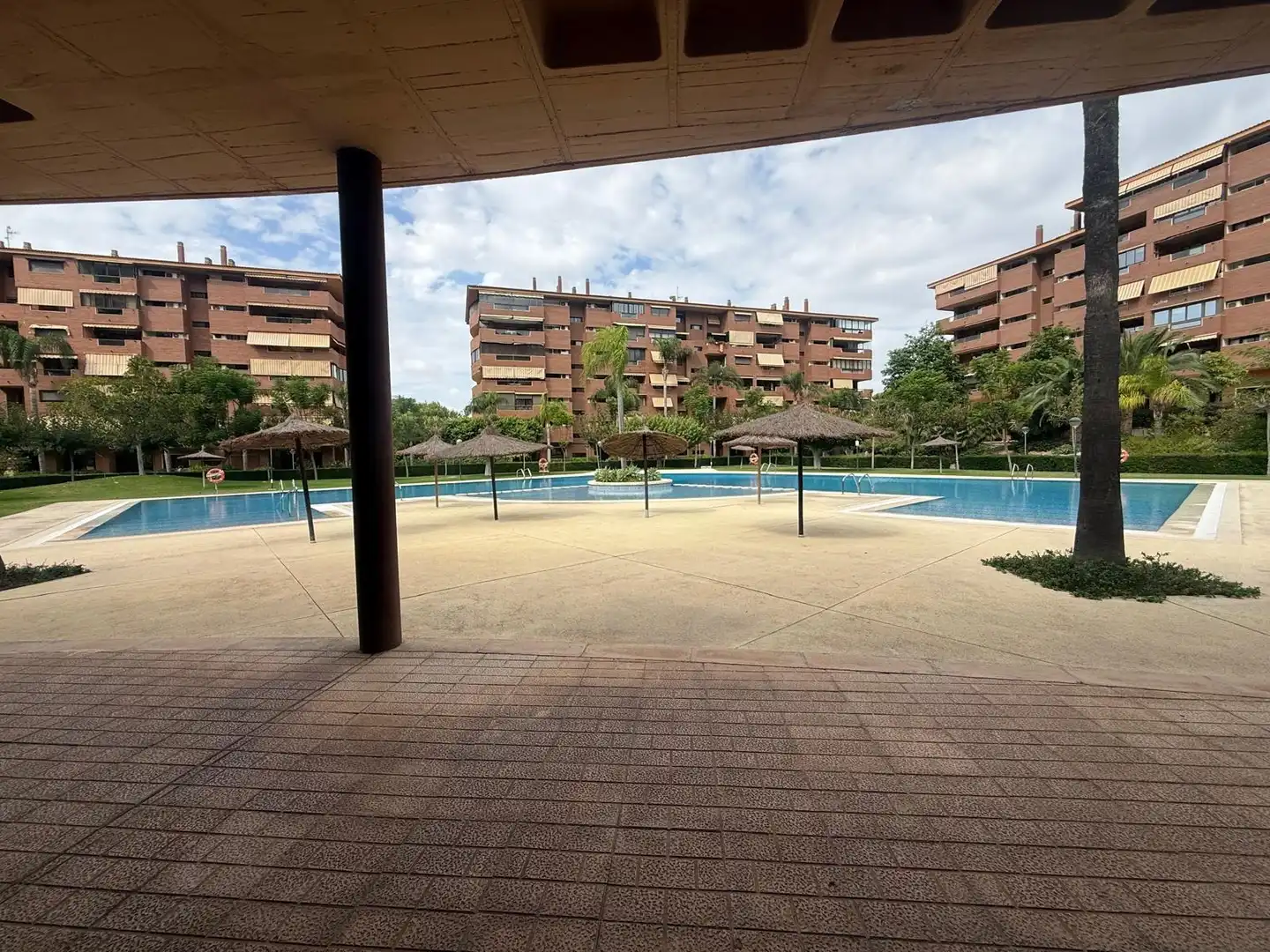 Schwimmbecken von Wohnung zur Miete in Garbinet - Vistahermosa