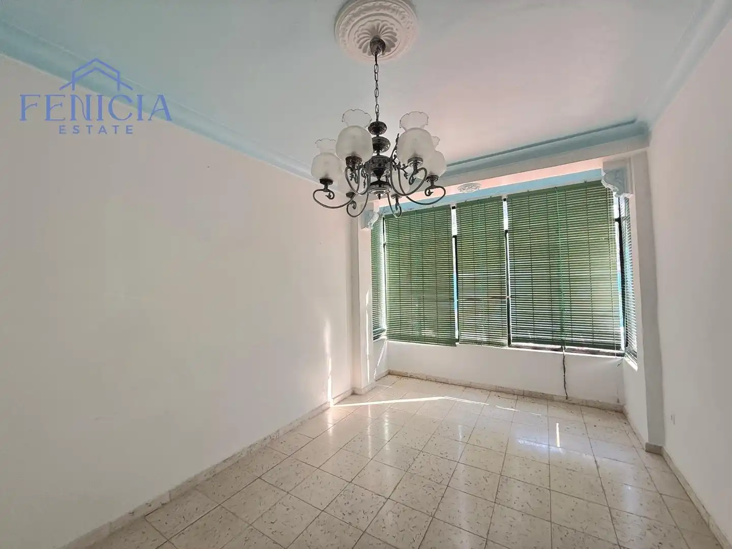 Comedor de Finca rústica en venta en Lentegí con Aire acondicionado, Jardín privado y Terraza