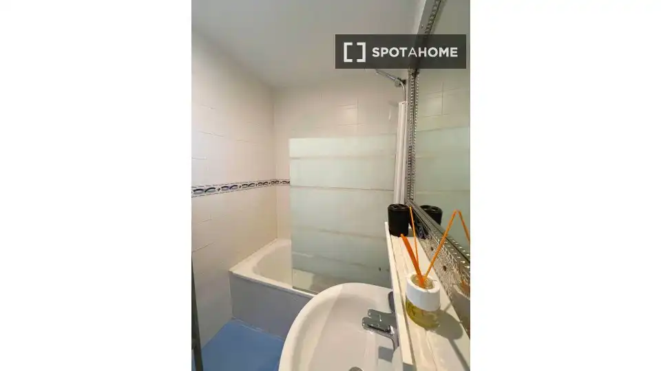 Room in Chullera