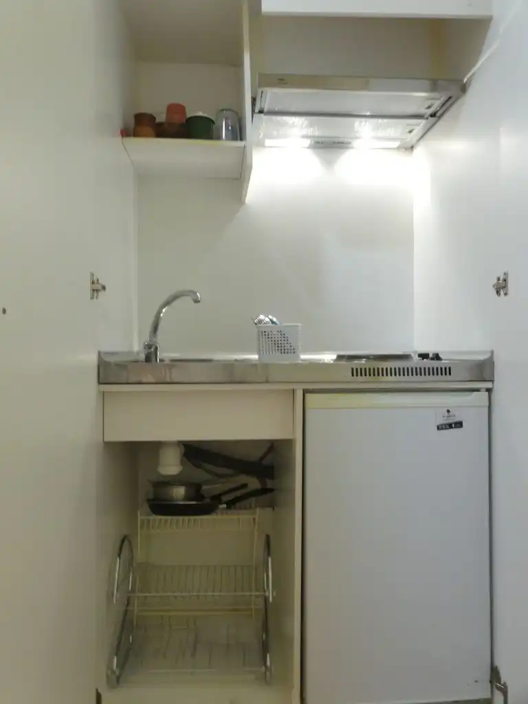 Estudi de lloguer a Calle Capuchinas, 8, Centro - Sagrario