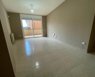 Sala d'estar de Pis en venda en Calaf amb Calefacció, Terrassa i Alarma