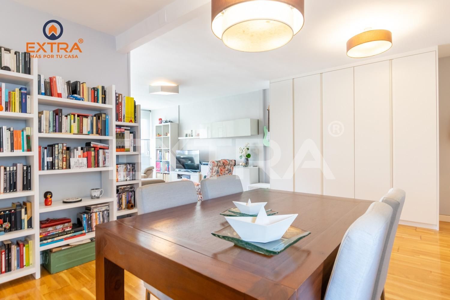 Dining room of Flat for sale in  Madrid Capital  with Air Conditioner and Storage room