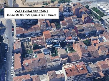 House with balcony for sale in Balàfia