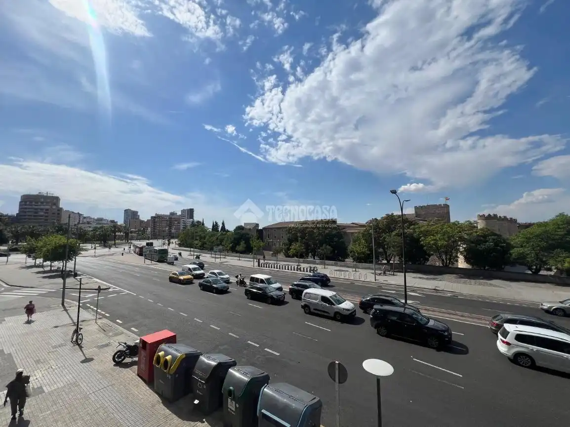 Exterior view of Flat for sale in Zaragoza  with Heating, Terrace and Furnished