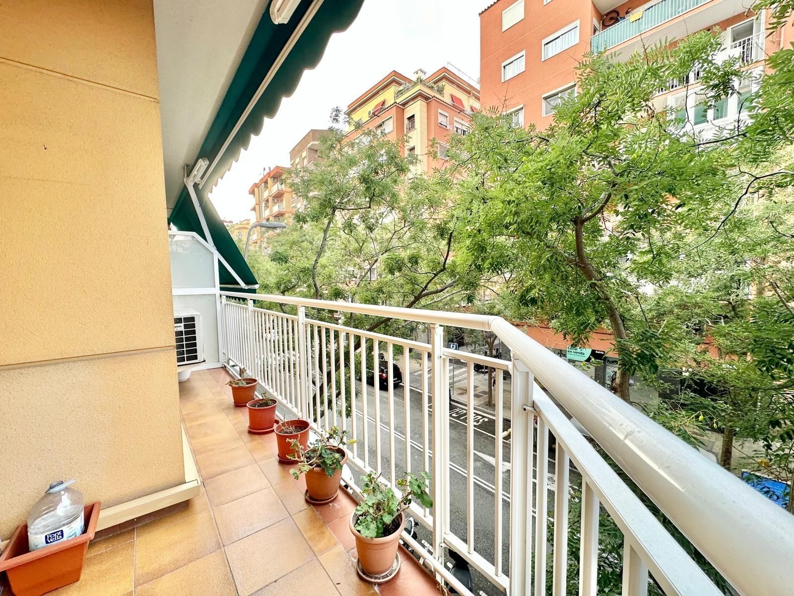 Pis en venda a Calle RIERA BLANCA, Sants-Badal