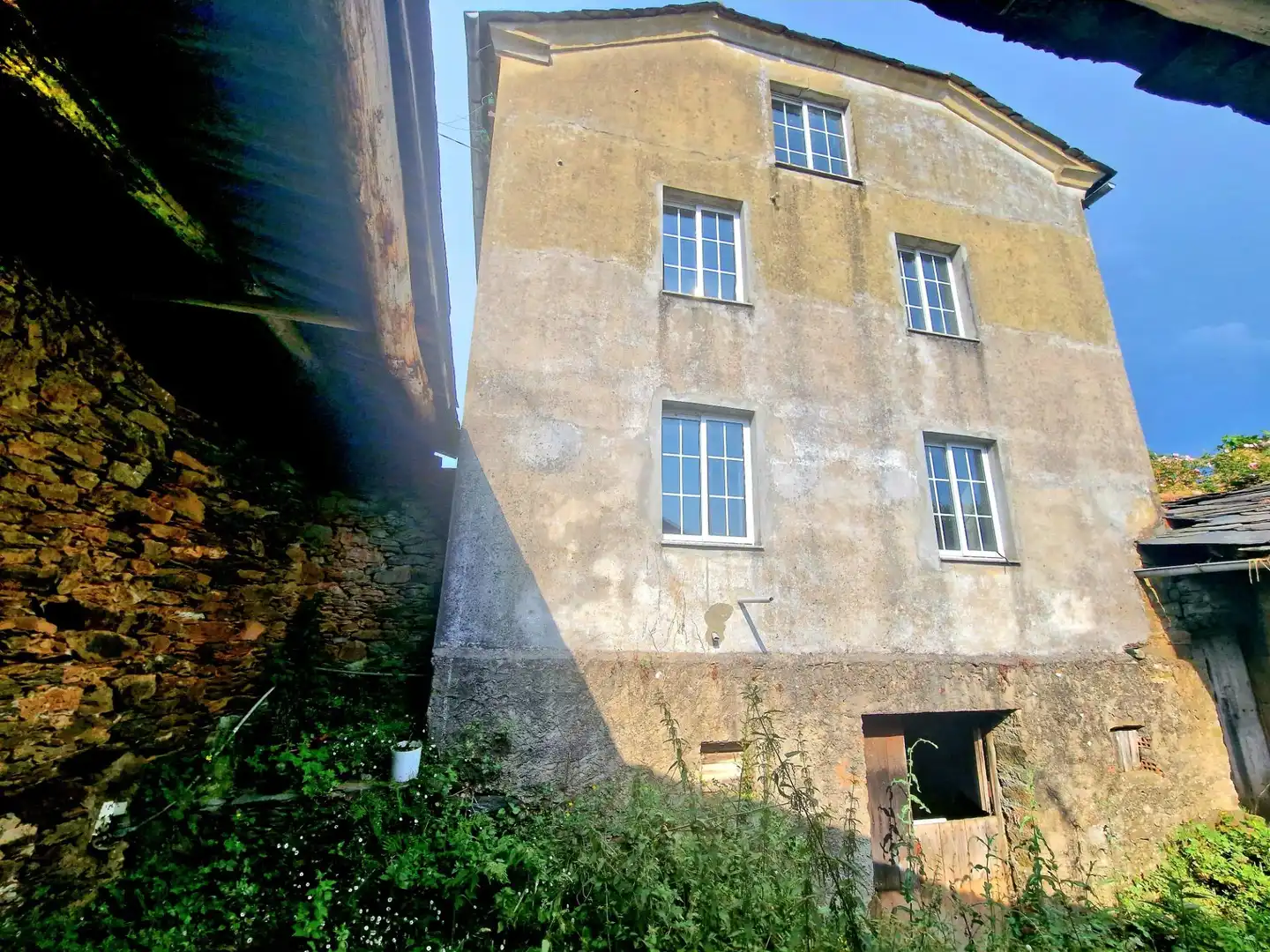 Außenansicht von Country house zum Verkauf in Boal mit Privatgarten und Möbliert