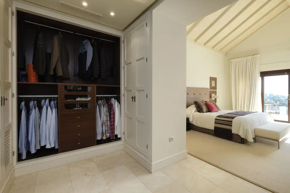 Chalet con piscina en venta en Milla de Oro, imagen 44