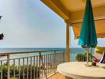 Casa con jardín en venta en De La Armada Española