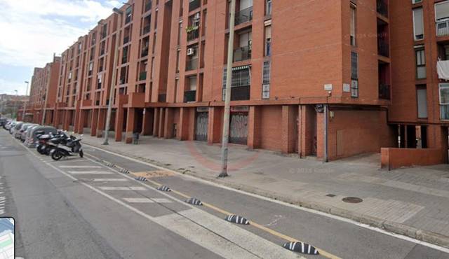 Local comercial en Alquiler en Santa coloma en Sant Andreu de Palomar