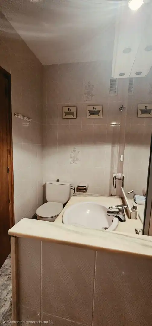Bany de Pis en venda en Llinars del Vallès amb Terrassa, Moblat i Balcó