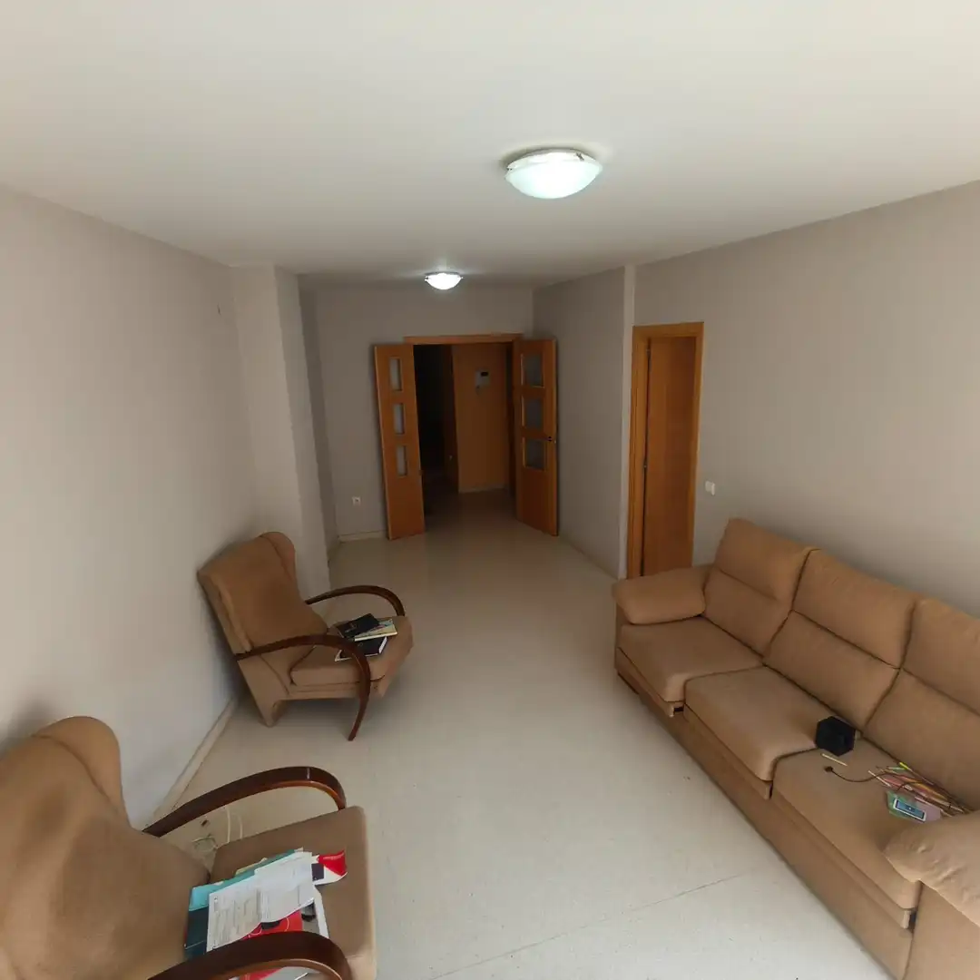 Flat with terrace to rent in Rascanya