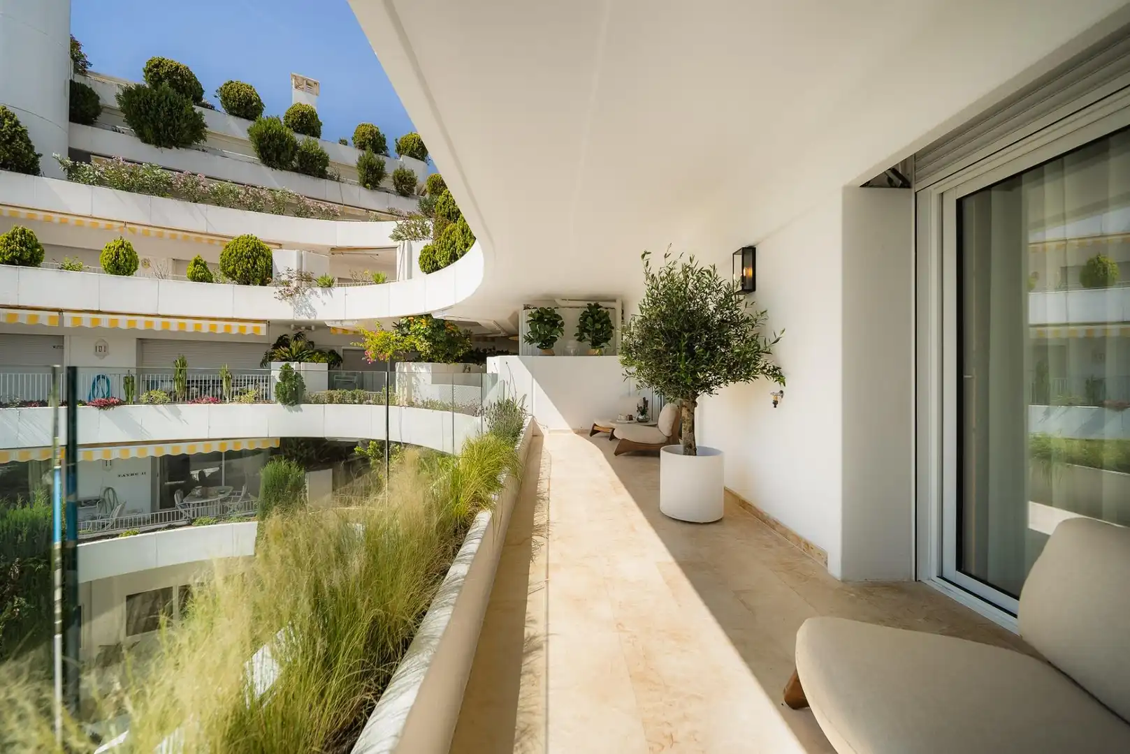 Terrassa de Apartament en venda en Marbella amb Piscina comunitària