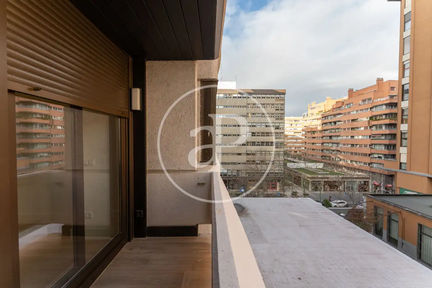 Wohnung zur Miete in C. de Orense, Cuatro Caminos - Azca