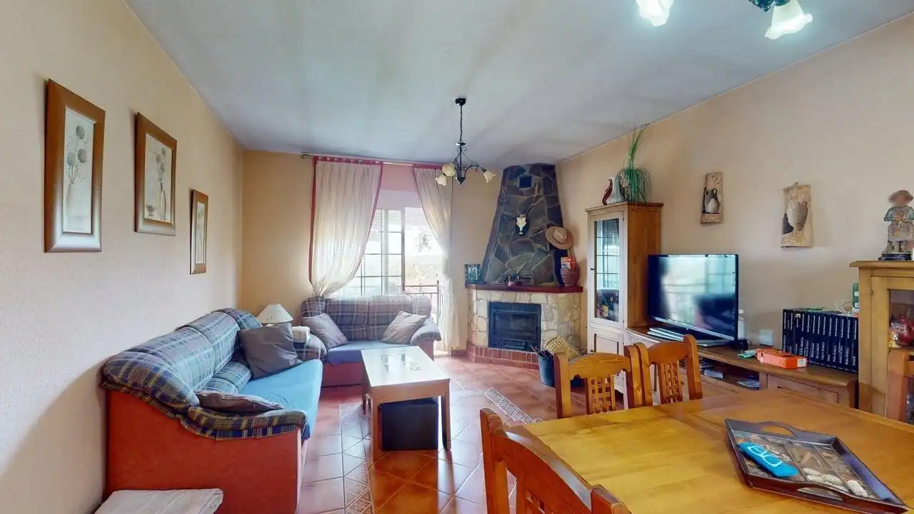 Detached house with terrace for sale in Calle Nueva Sierra, imagen 4