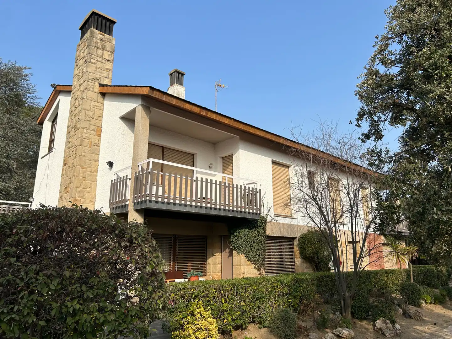 Vista exterior de Casa o xalet en venda en El Bruc amb Calefacció, Jardí privat i Terrassa
