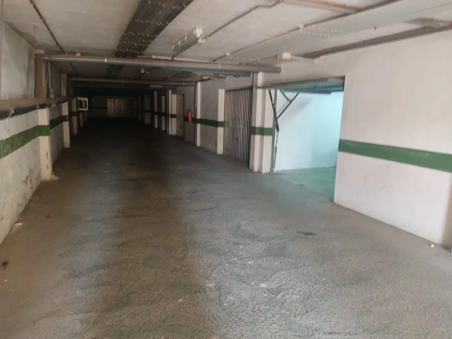 Parkplatz von Einfamilien-Reihenhaus zum Verkauf in La Unión mit Klimaanlage, Heizung und Abstellraum