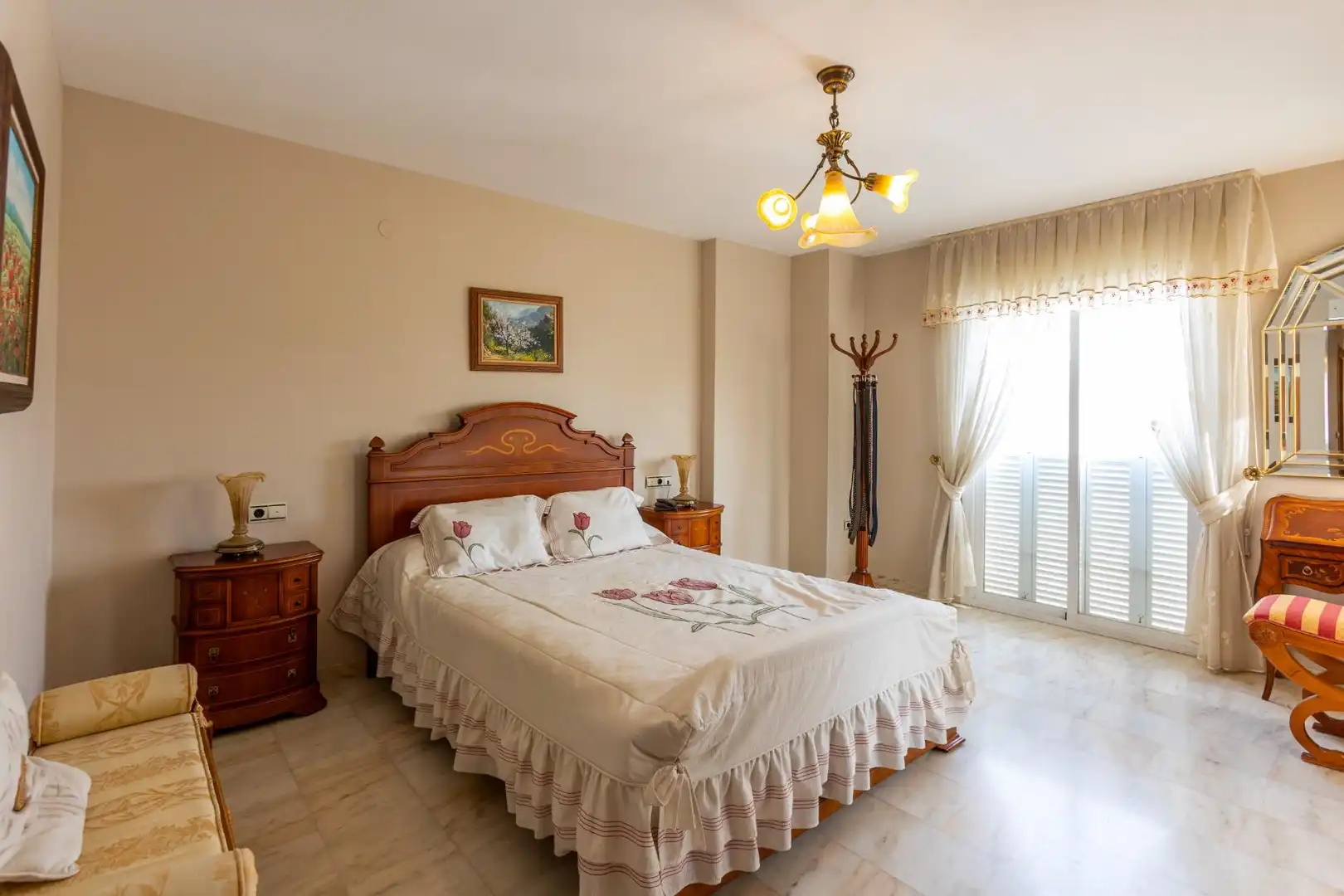 Habitación de Casa o chalet en venta en Motril con Calefacción, Jardín privado y Terraza