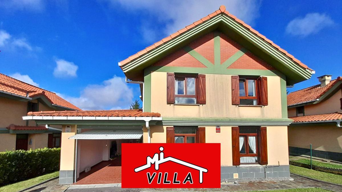 Exterior view of House or chalet for sale in Bárcena de Cicero  with Heating, Terrace and Furnished