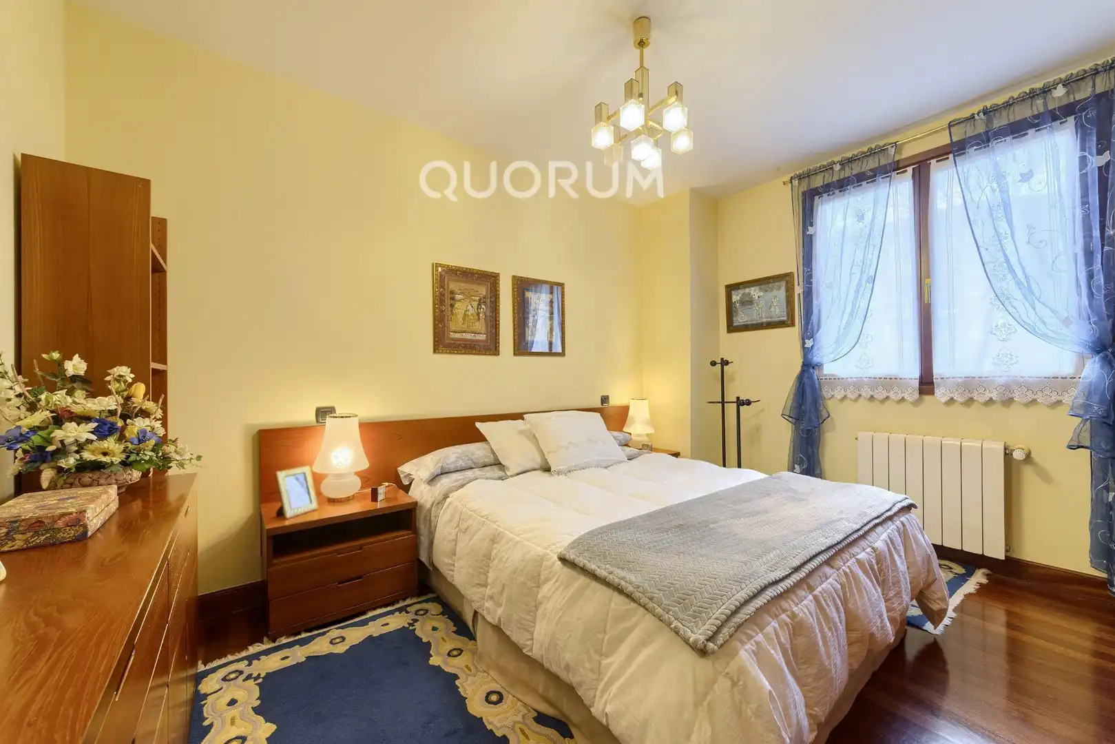 Habitación de Casa adosada en venta en Basauri  con Calefacción, Jardín privado y Terraza