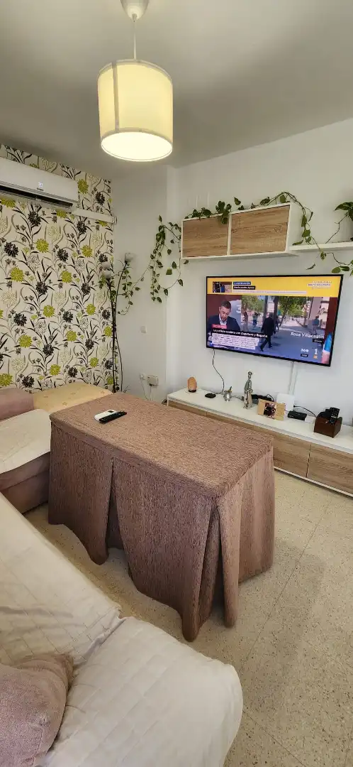 Sala de estar de Piso en venta en Sevilla con Aire acondicionado, Terraza y Trastero