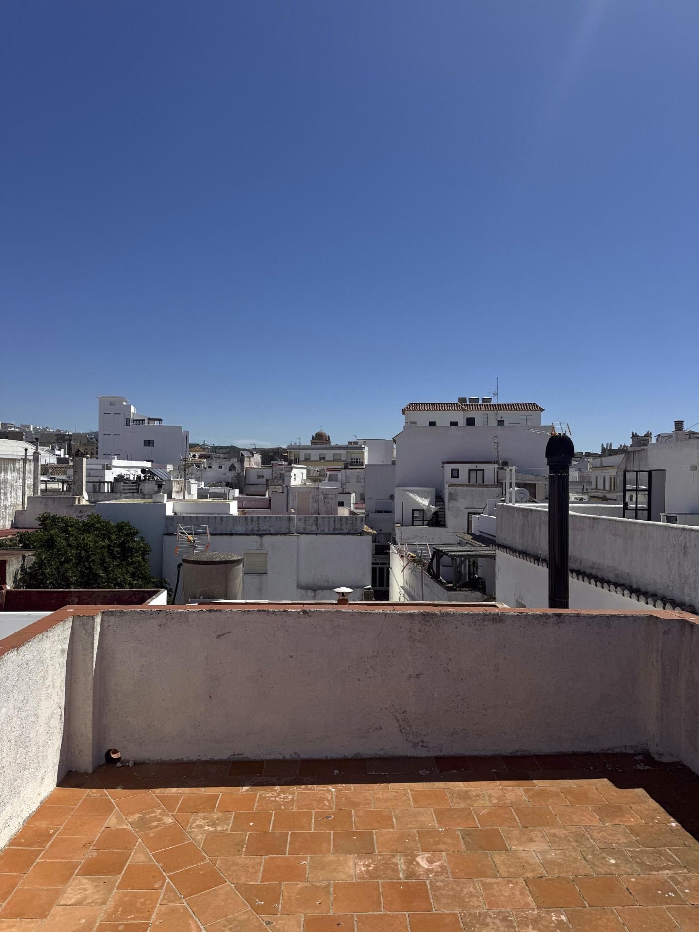 Vista exterior de Casa o xalet en venda en Tarifa amb Aire condicionat, Calefacció i Parquet