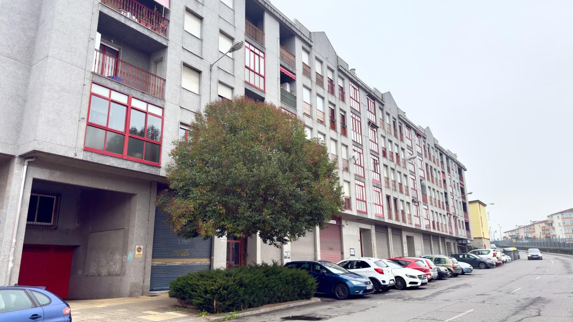 Exterior view of Flat for sale in Ourense Capital   with Parquet flooring, Storage room and Balcony