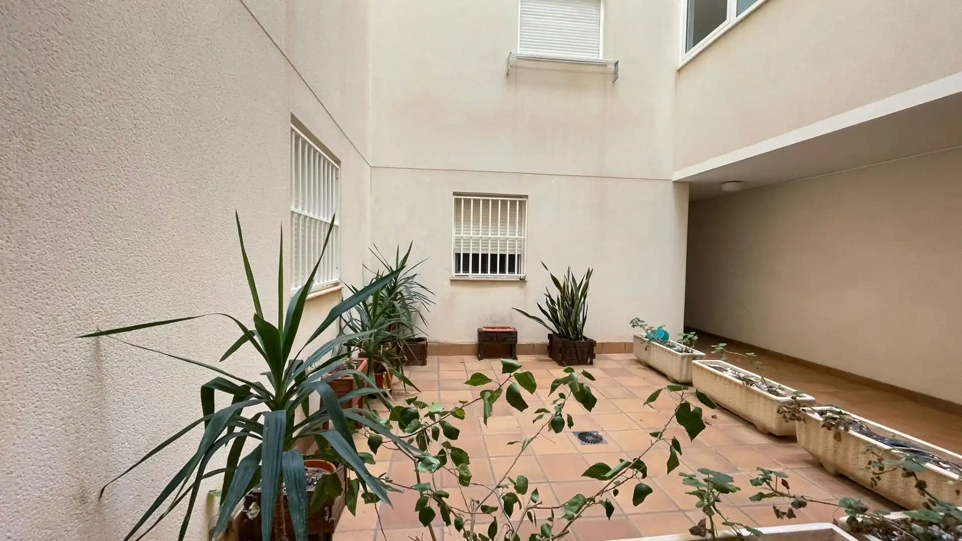 Erdgeschoss zum Verkauf in San Pedro del Pinatar mit Privatgarten, Terrasse und Balkon