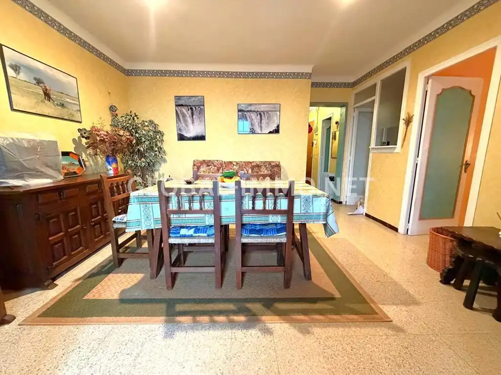 Comedor de Apartamento en venta en Sant Pere Pescador, Girona