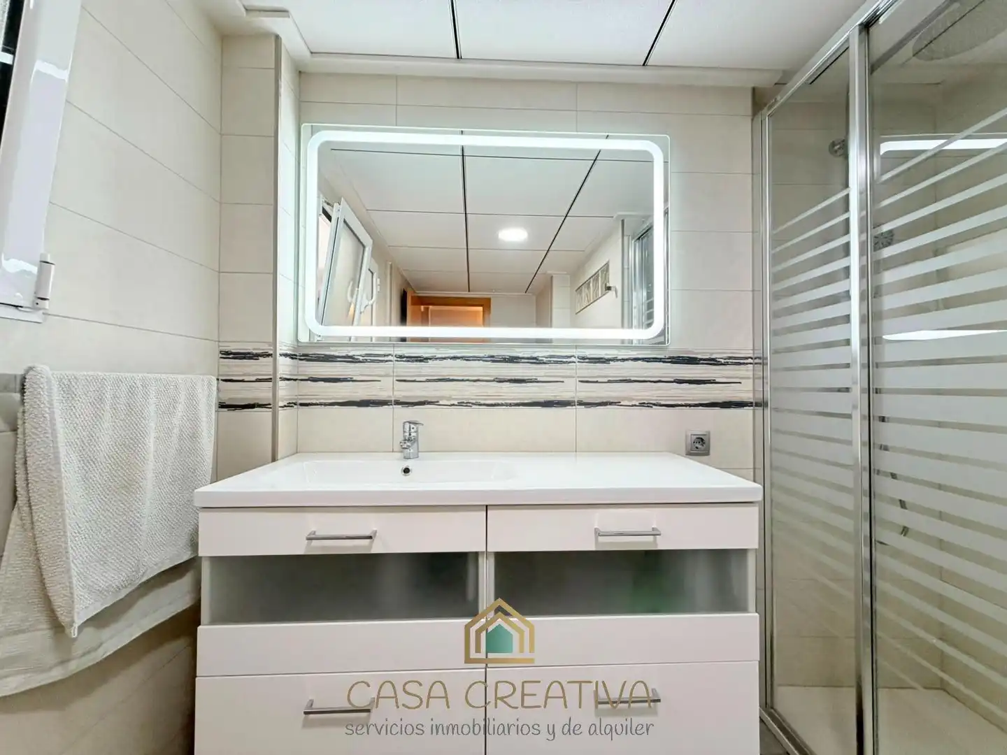 Baño de Casa adosada en venta en Xàtiva con Aire acondicionado, Calefacción y Terraza