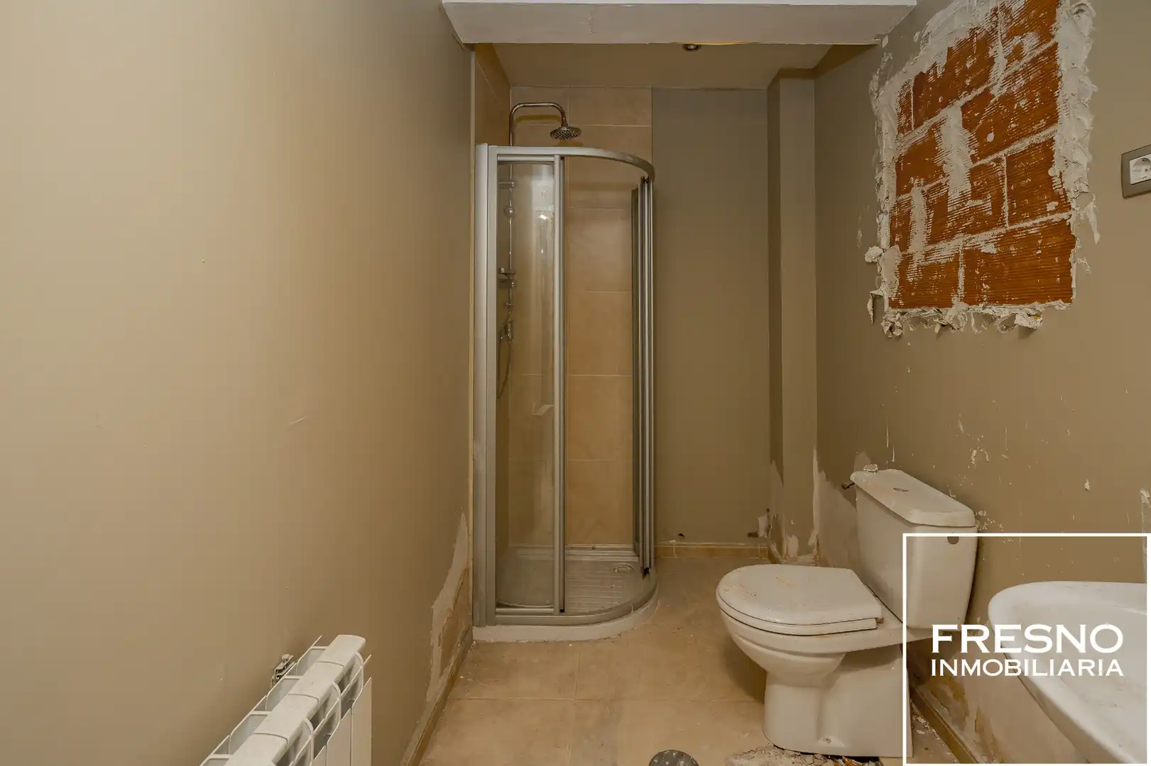 Baño de Casa o chalet en venta en Cobeña con Calefacción, Jardín privado y Trastero