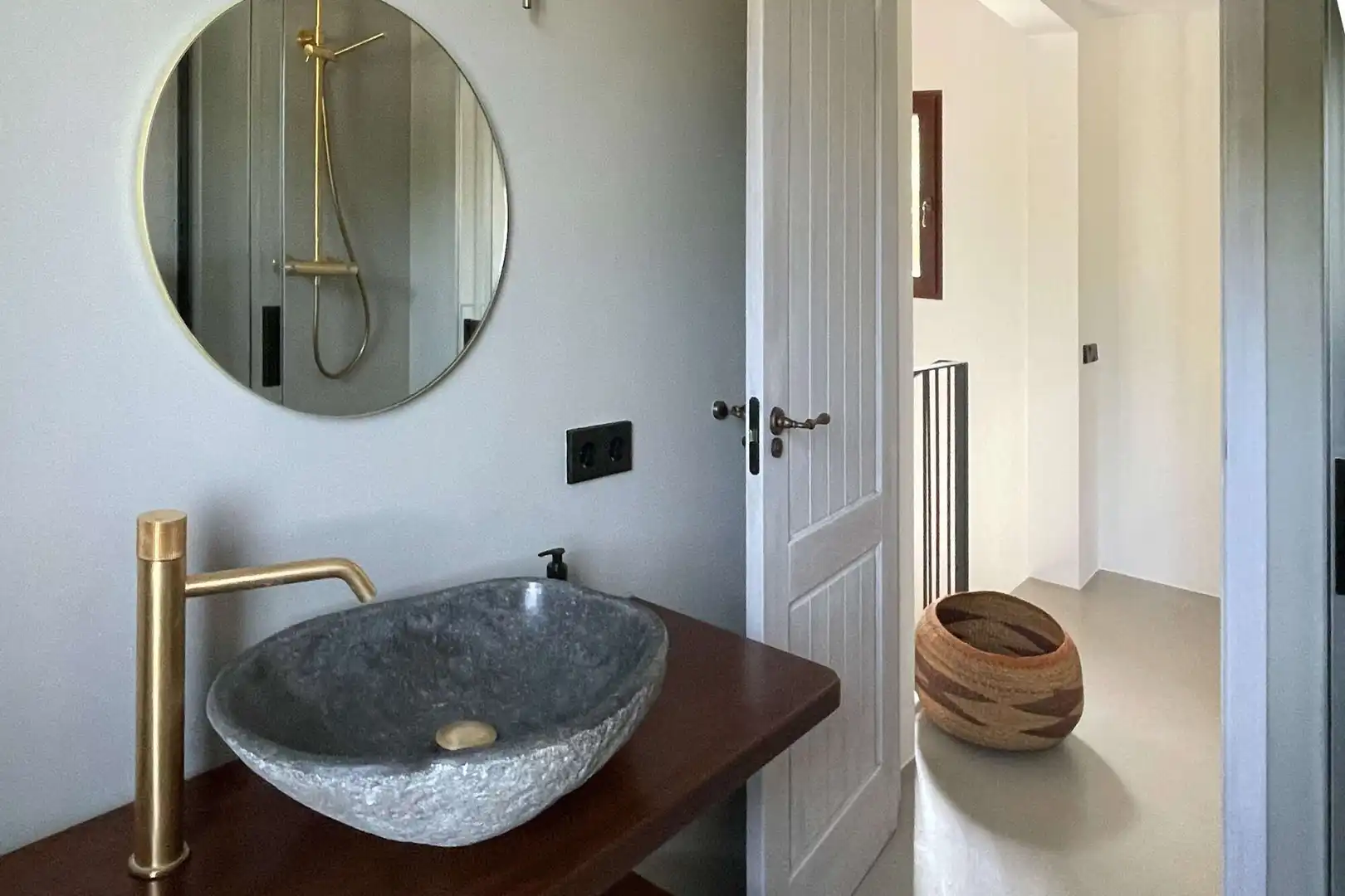 Bathroom of Country homes for rent in Artà  with Air Conditioner, Heating and Terrace