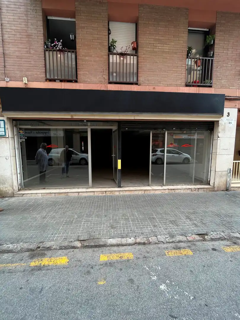 Local comercial en venta en Carrer Santiago Rusiñol 2, imagen 9