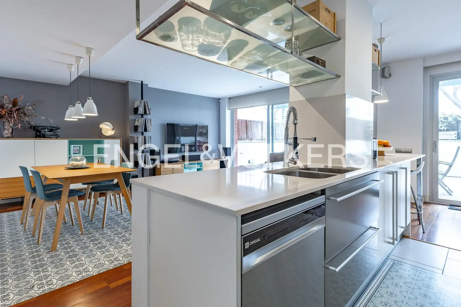 Cocina de Piso en venta en Sant Cugat del Vallès con Aire acondicionado, Calefacción y Jardín privado