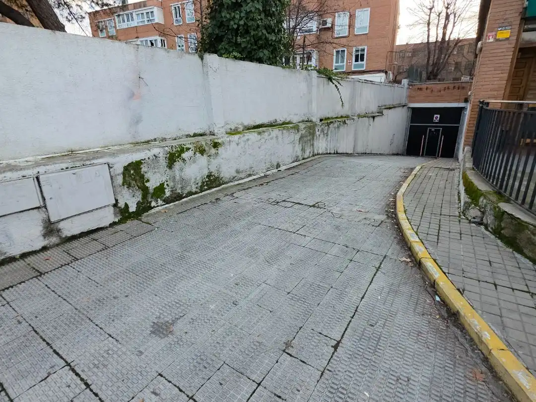 Aparcament de Garatge de lloguer en Coslada