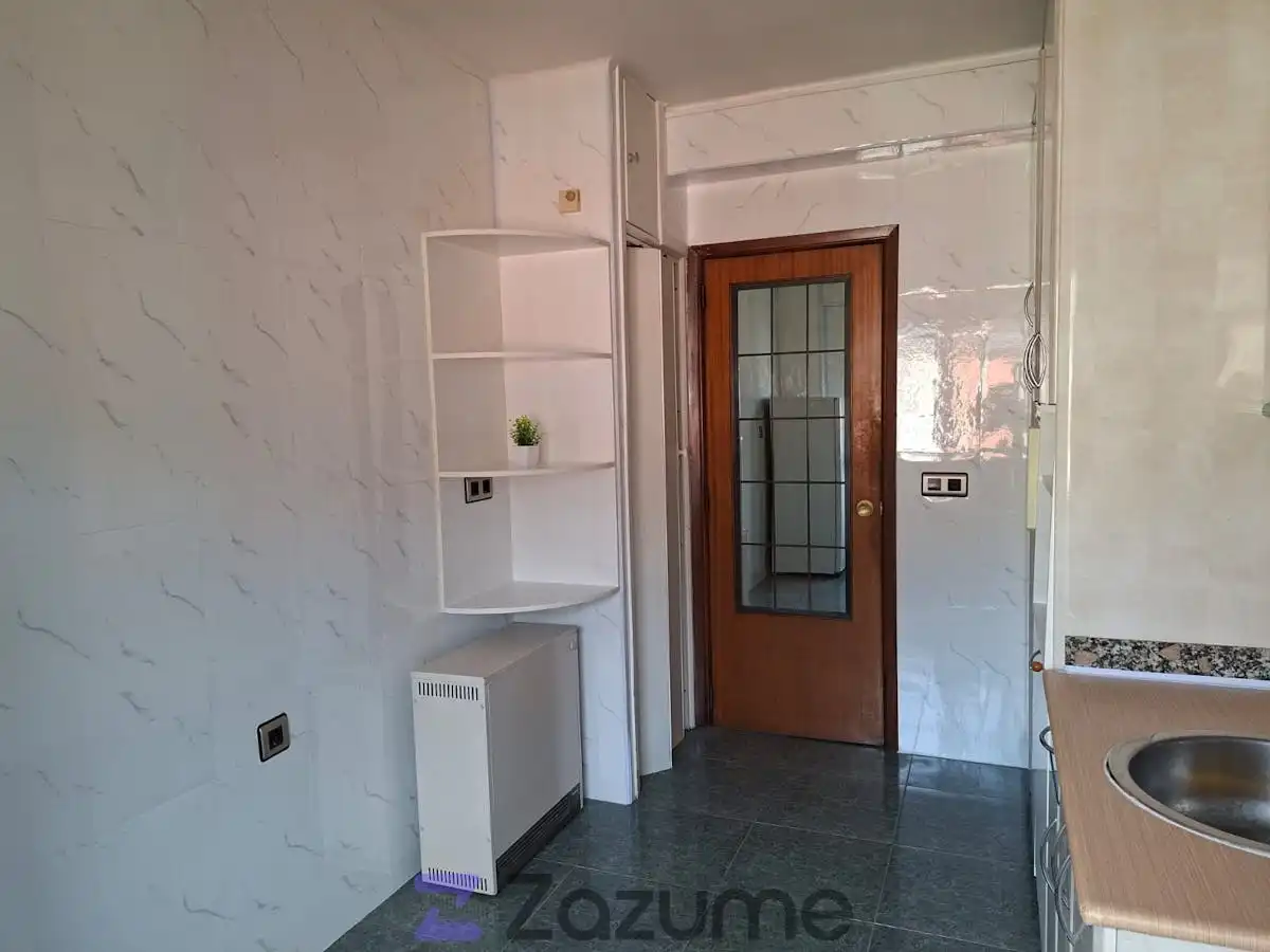 Flat for rent in Ponferrada  with Heating, Parquet flooring and Furnished