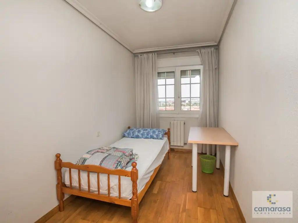 Bedroom of Flat for rent in Ávila  with Heating