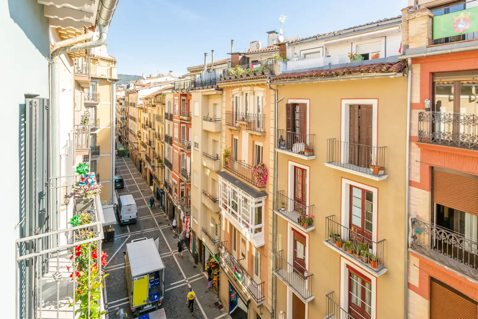 Vista exterior de Ático en venta en  Pamplona / Iruña con Calefacción, Amueblado y Balcón
