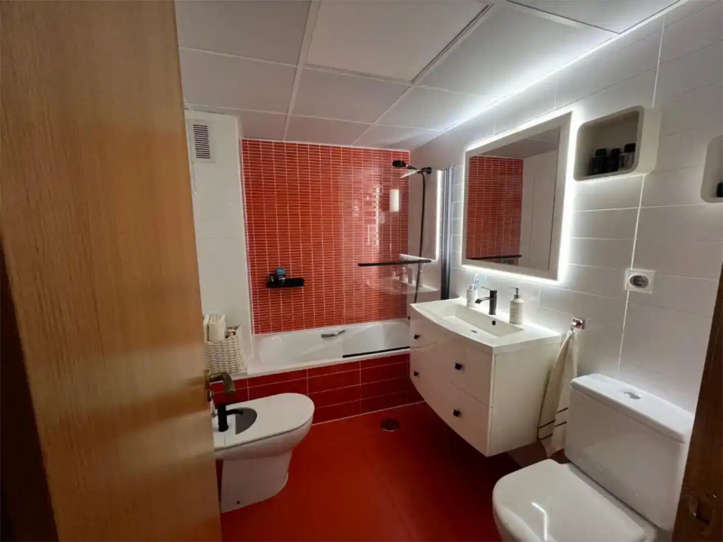 Badezimmer von Dachboden zum Verkauf in Murcia mit Klimaanlage, Parkett und Abstellraum
