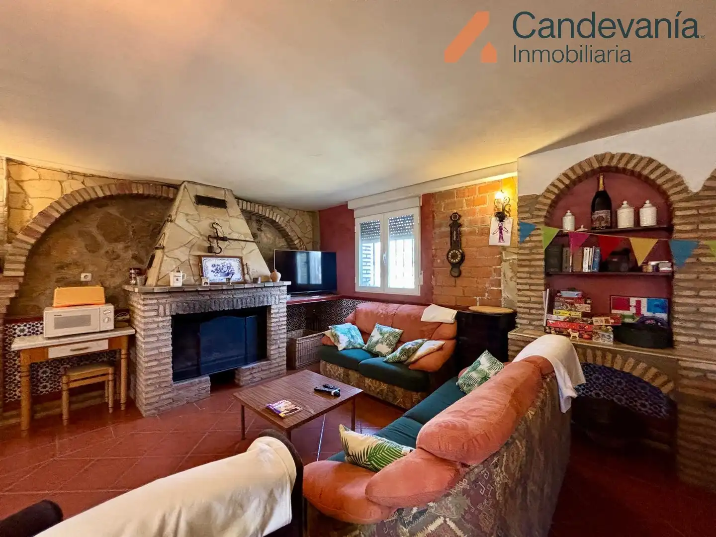 Sala de estar de Casa o chalet en venta en San Mateo de Gállego con Aire acondicionado, Calefacción y Jardín privado