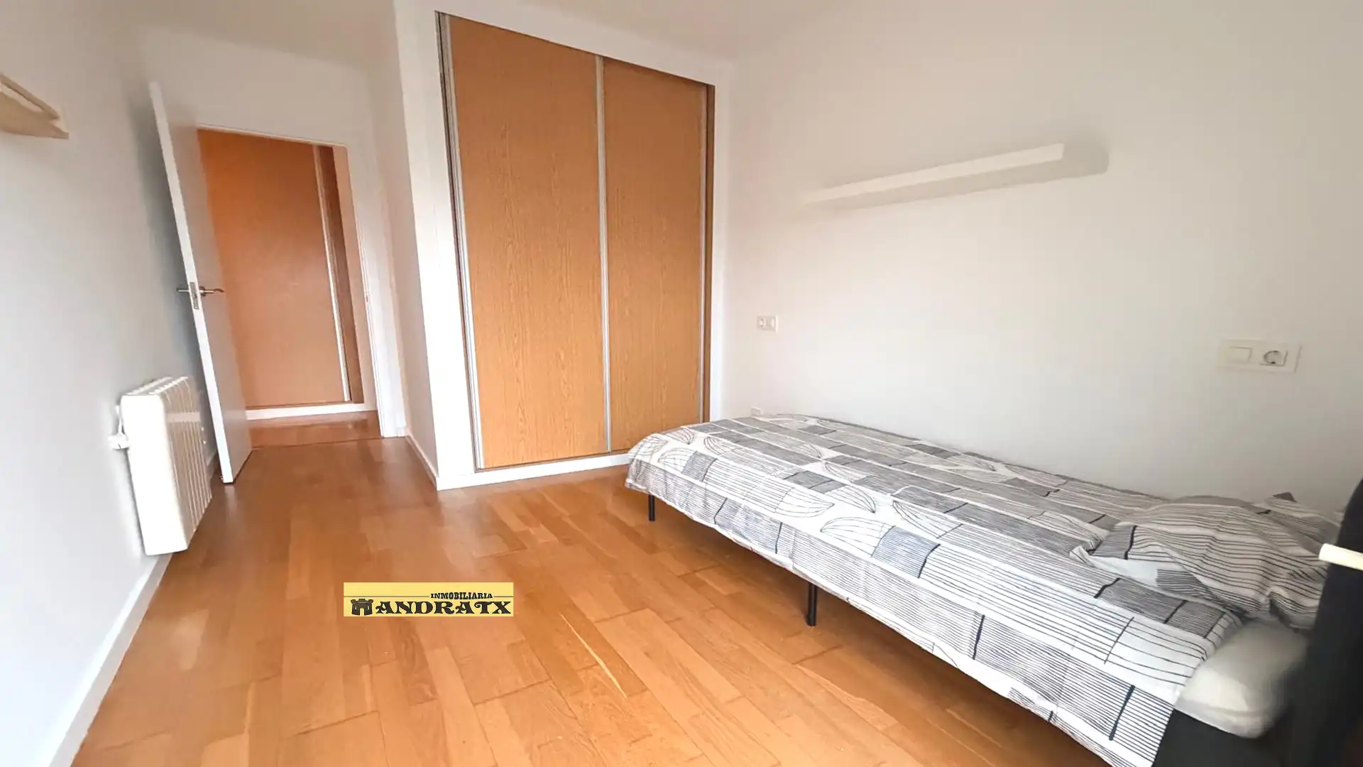 Schlafzimmer von Wohnung zur Miete in Ares mit Heizung, Privatgarten und Schwimmbad