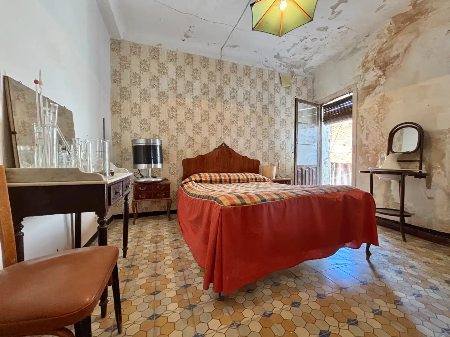 Dormitori de Casa o xalet en venda en Monegrillo amb Jardí privat, Terrassa i Moblat