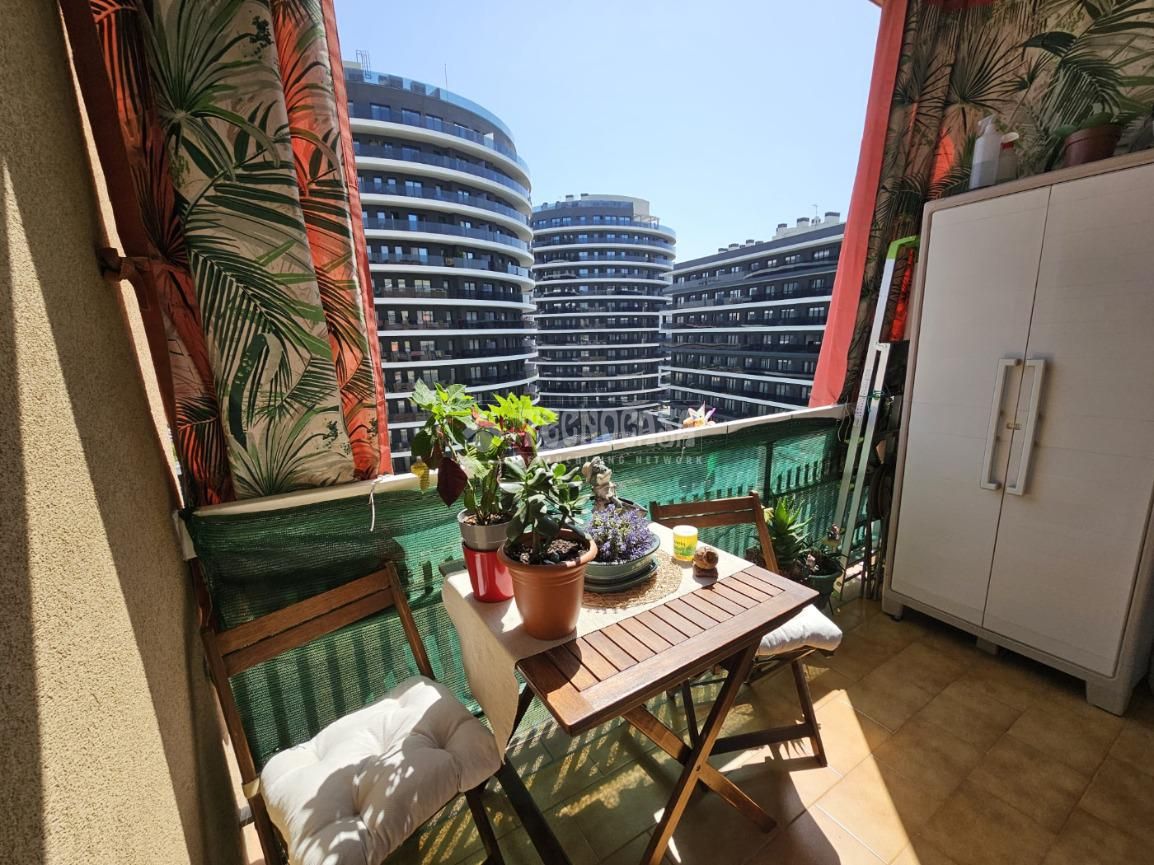 Balcony of Flat for sale in  Barcelona Capital  with Air Conditioner, Heating and Parquet flooring