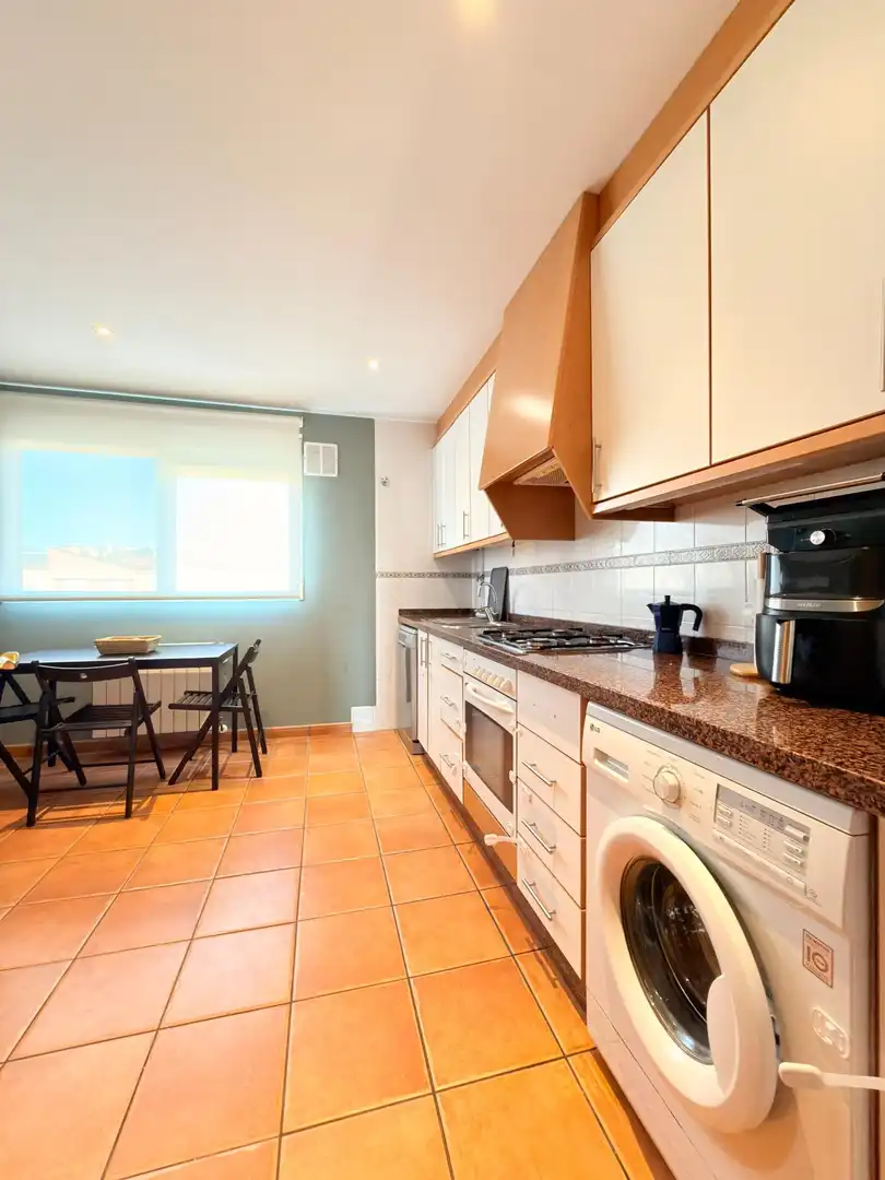 Küche von Einfamilien-Reihenhaus zum Verkauf in Mutxamel mit Klimaanlage, Heizung und Terrasse
