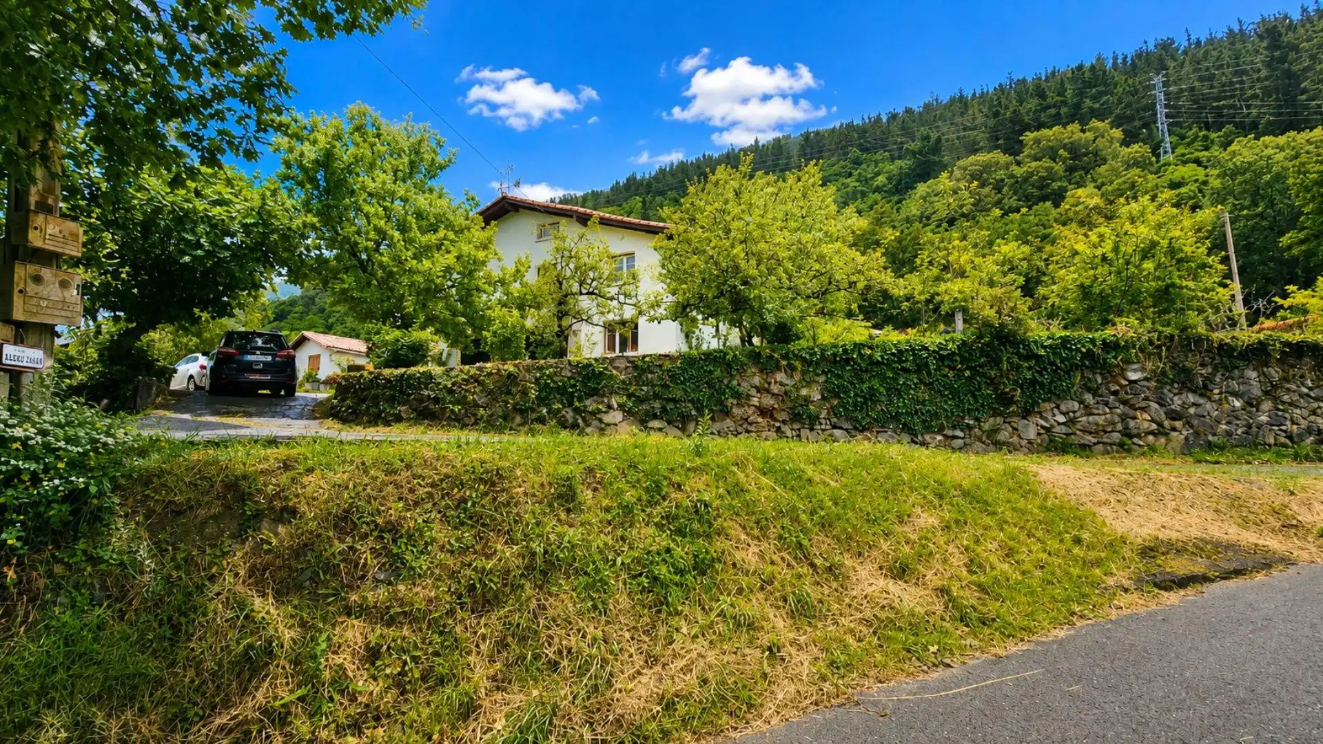 Vista exterior de Casa o xalet en venda en Markina-Xemein amb Jardí privat