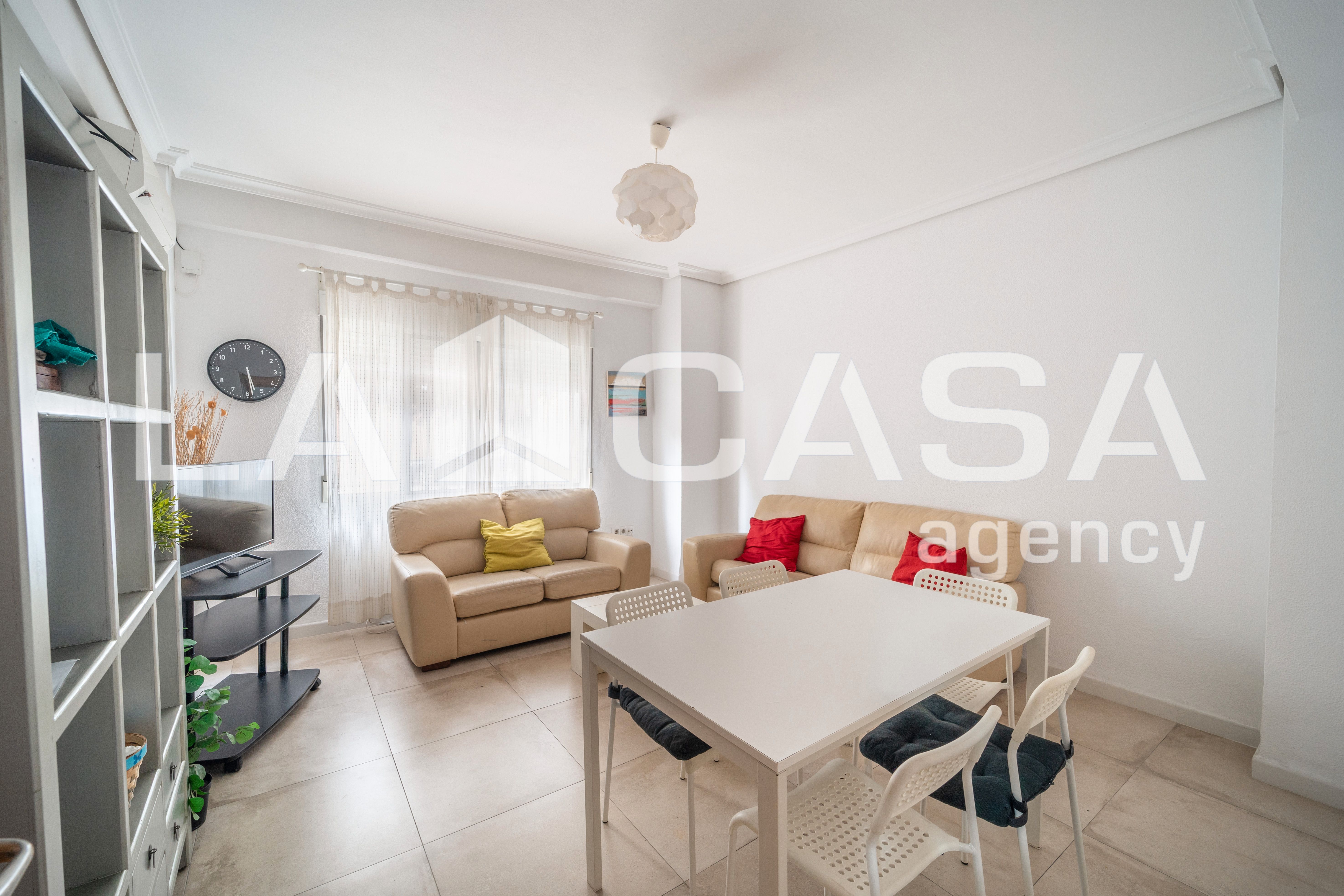 Piso en venta en  Sevilla Capital con Aire acondicionado