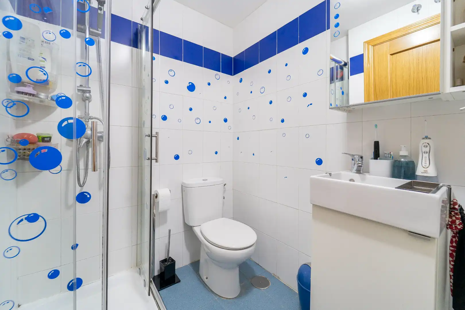 Bathroom of Flat for sale in Móstoles  with Air Conditioner, Storage room and Furnished