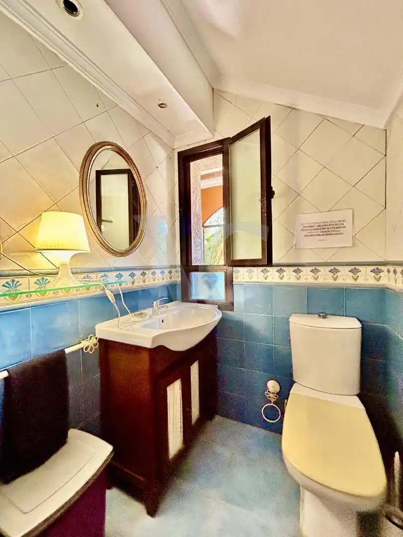 Bathroom of Houses for sale in Chiclana de la Frontera
