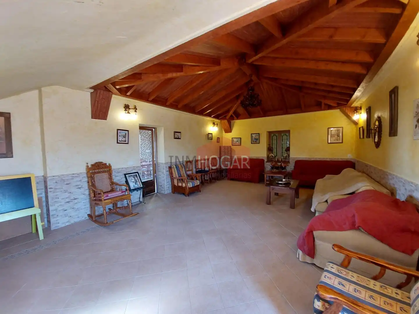Living room of Houses for sale in Sanchidrián  with Private garden, Parquet flooring and Terrace