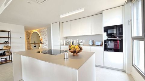 Foto 2 de Apartamento en venta en La Concha - Resina Golf, Estepona